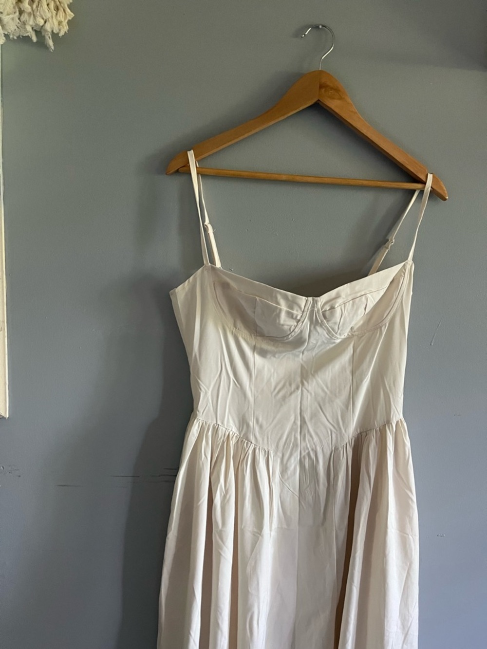 Amazon Women's Midi Dress in Light Cream